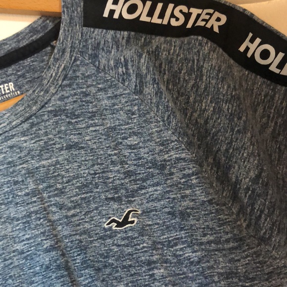 Hollister Men’s Crew Neck T-shirt Size Medium - Picture 3 of 6